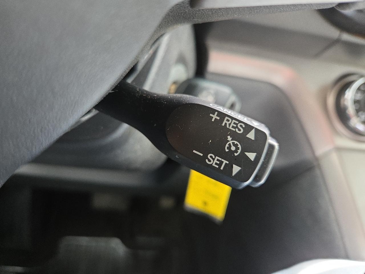 Scion xB 5-Door Wagon 4-Spd AT 2013