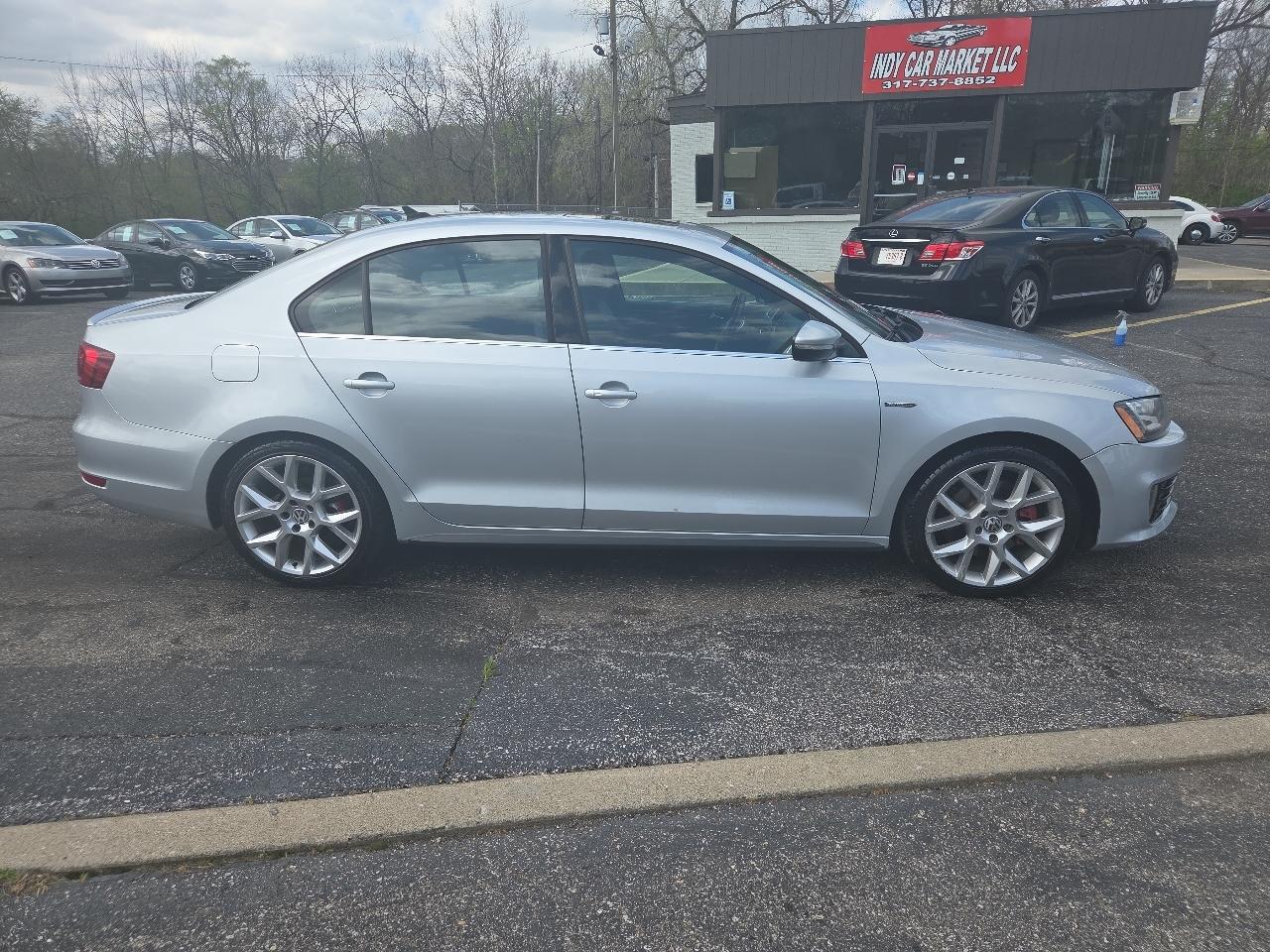 Volkswagen Jetta  2014