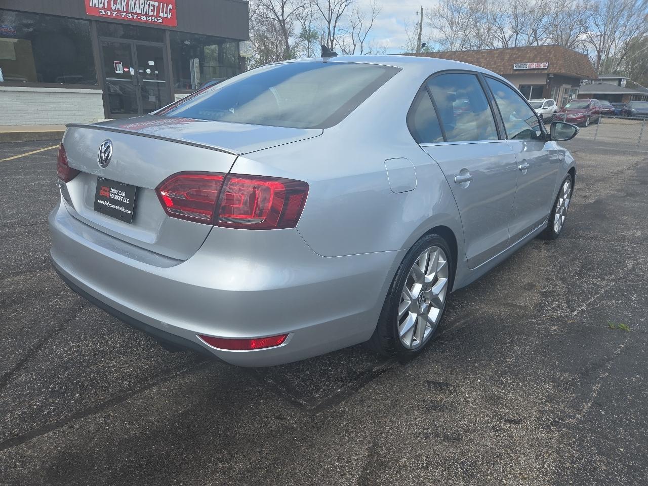 Volkswagen Jetta  2014