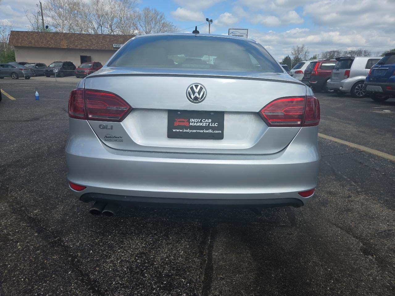 Volkswagen Jetta  2014