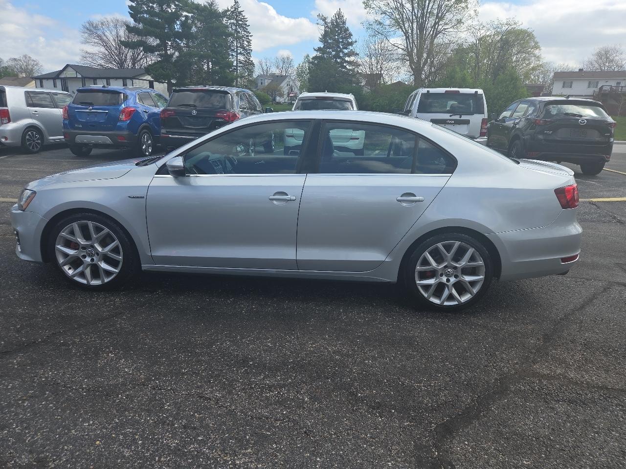 Volkswagen Jetta  2014