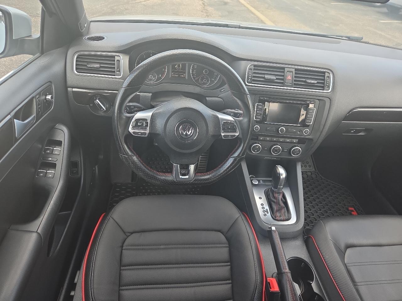 Volkswagen Jetta  2014