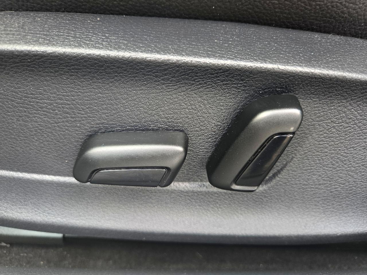 Volkswagen Jetta  2014