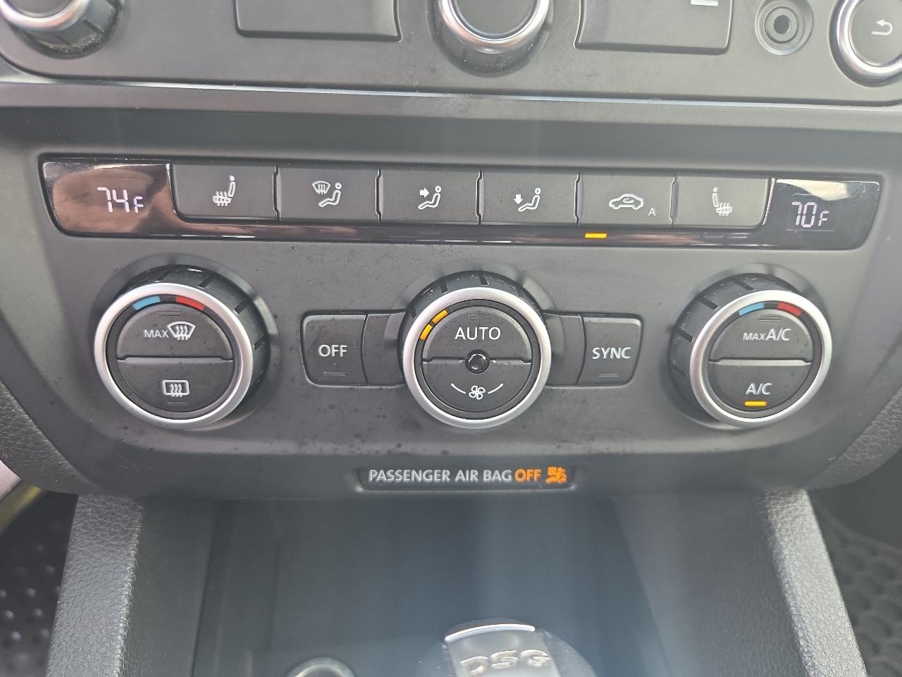 Volkswagen Jetta  2014