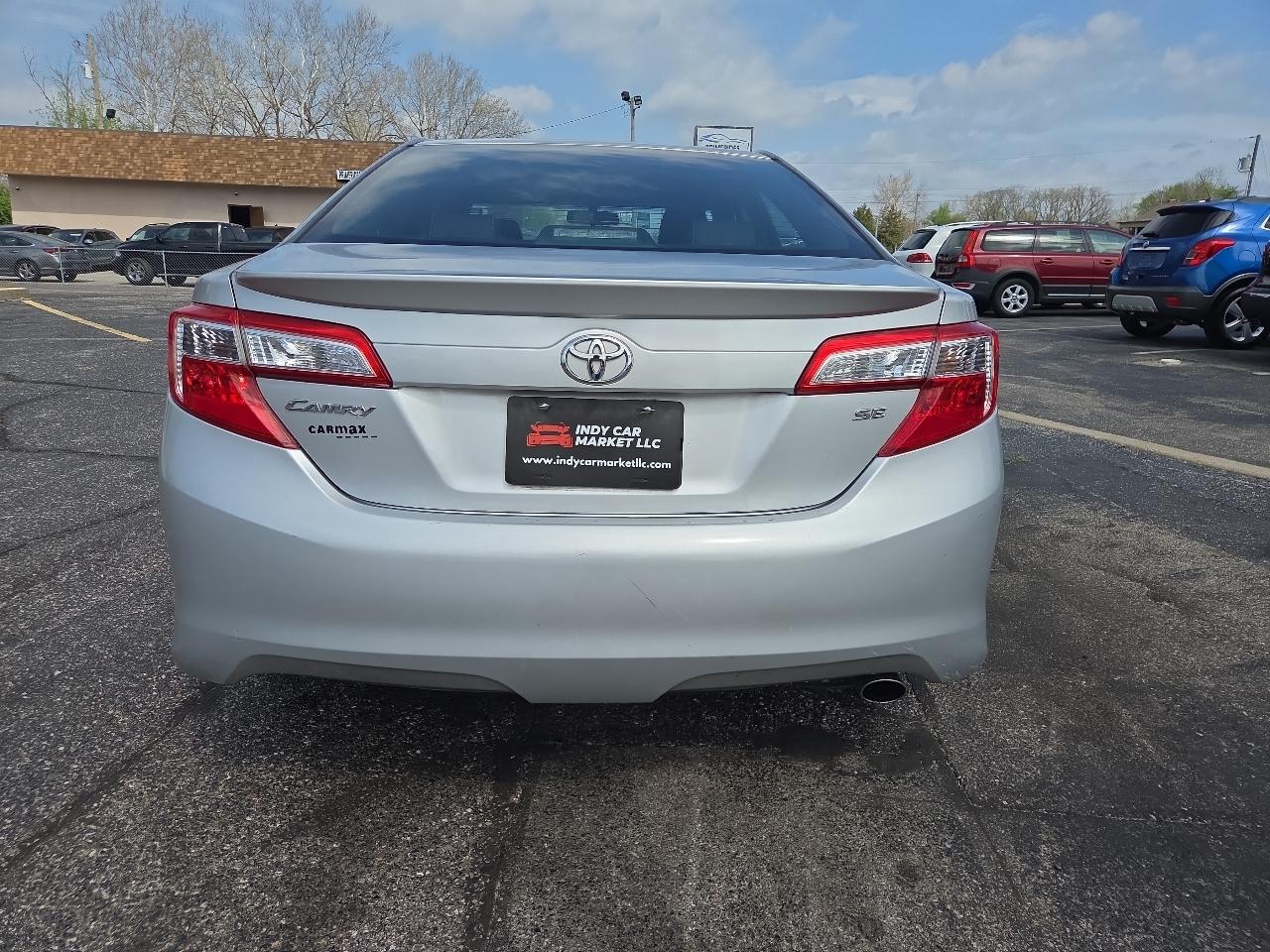 Toyota Camry SE 2012