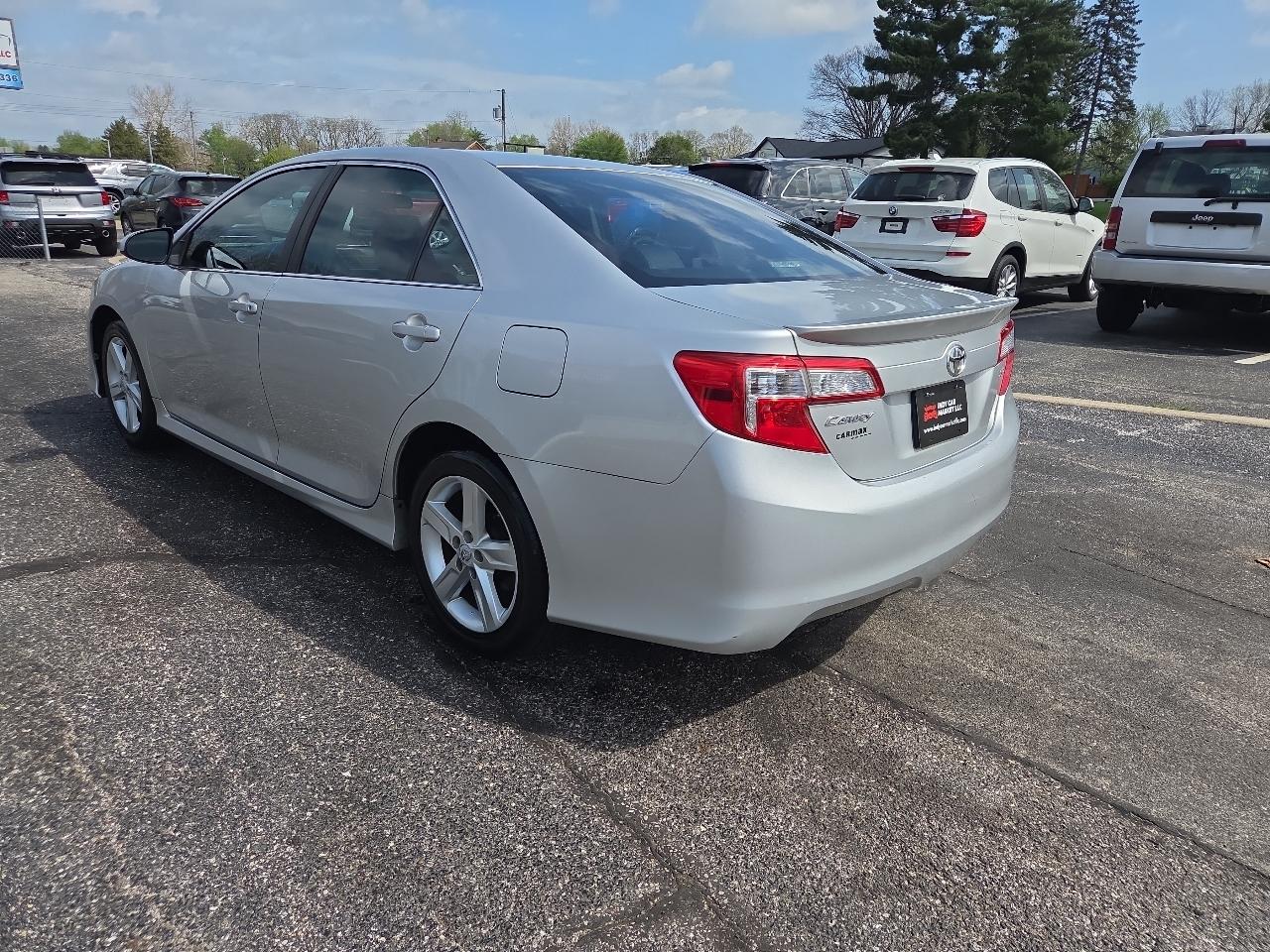 Toyota Camry SE 2012