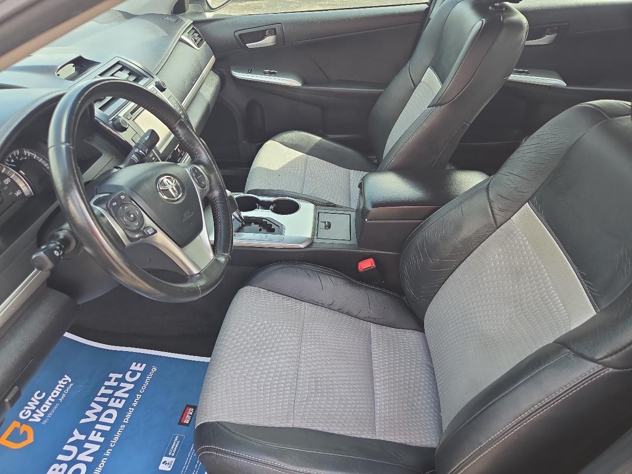 Toyota Camry SE 2012