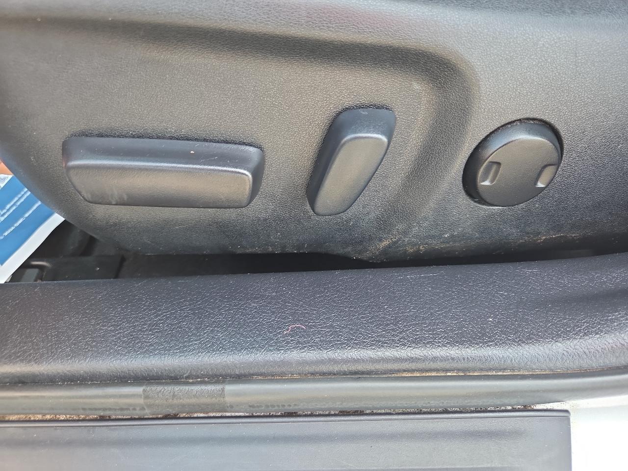 Toyota Camry SE 2012