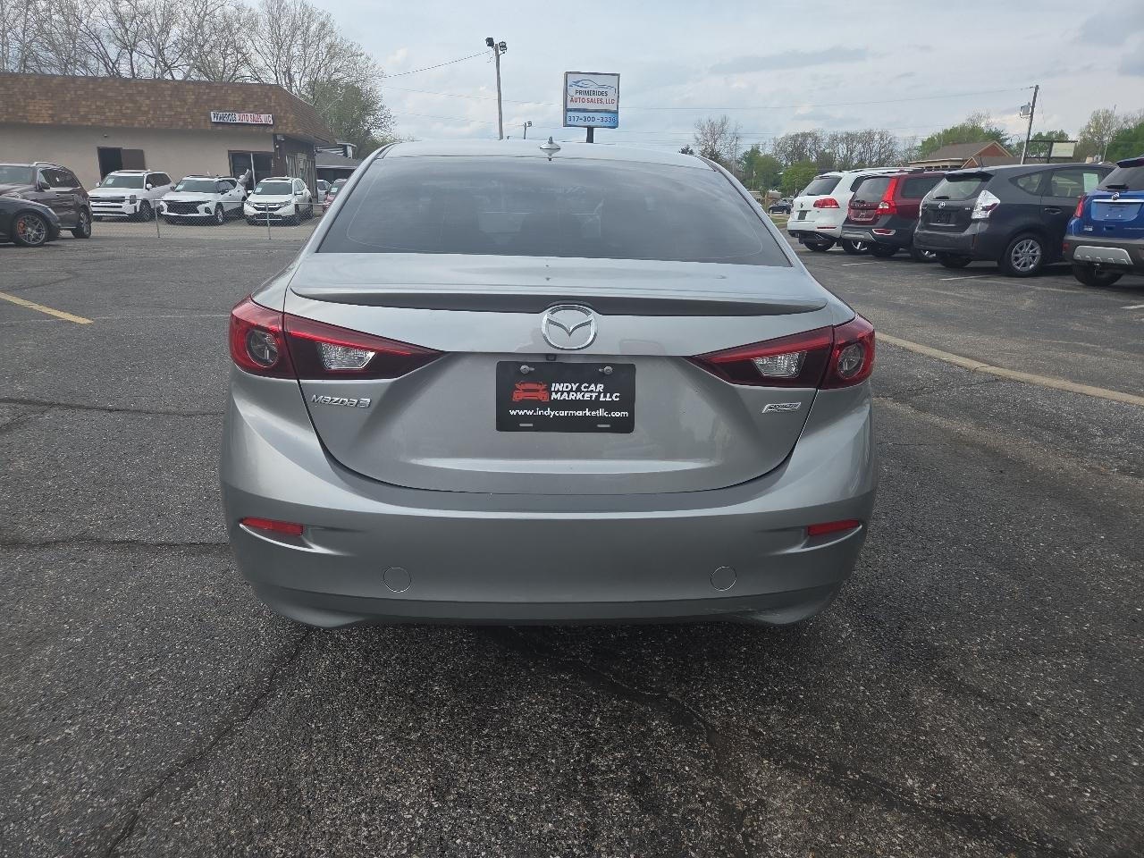 Mazda MAZDA3 s Touring AT 4-Door 2015