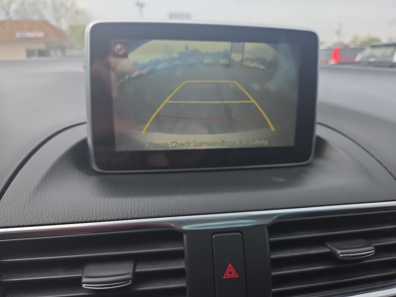 Mazda MAZDA3 s Touring AT 4-Door 2015