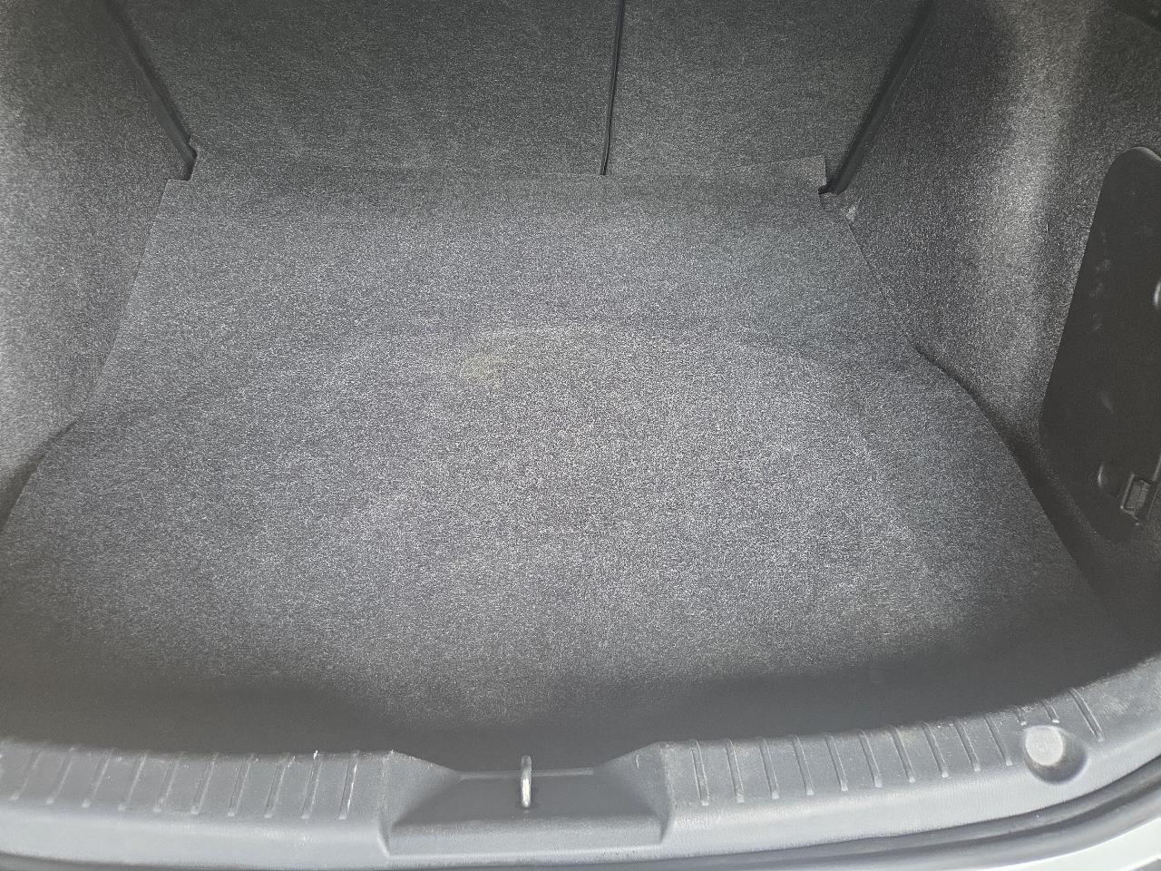 Mazda MAZDA3 s Touring AT 4-Door 2015