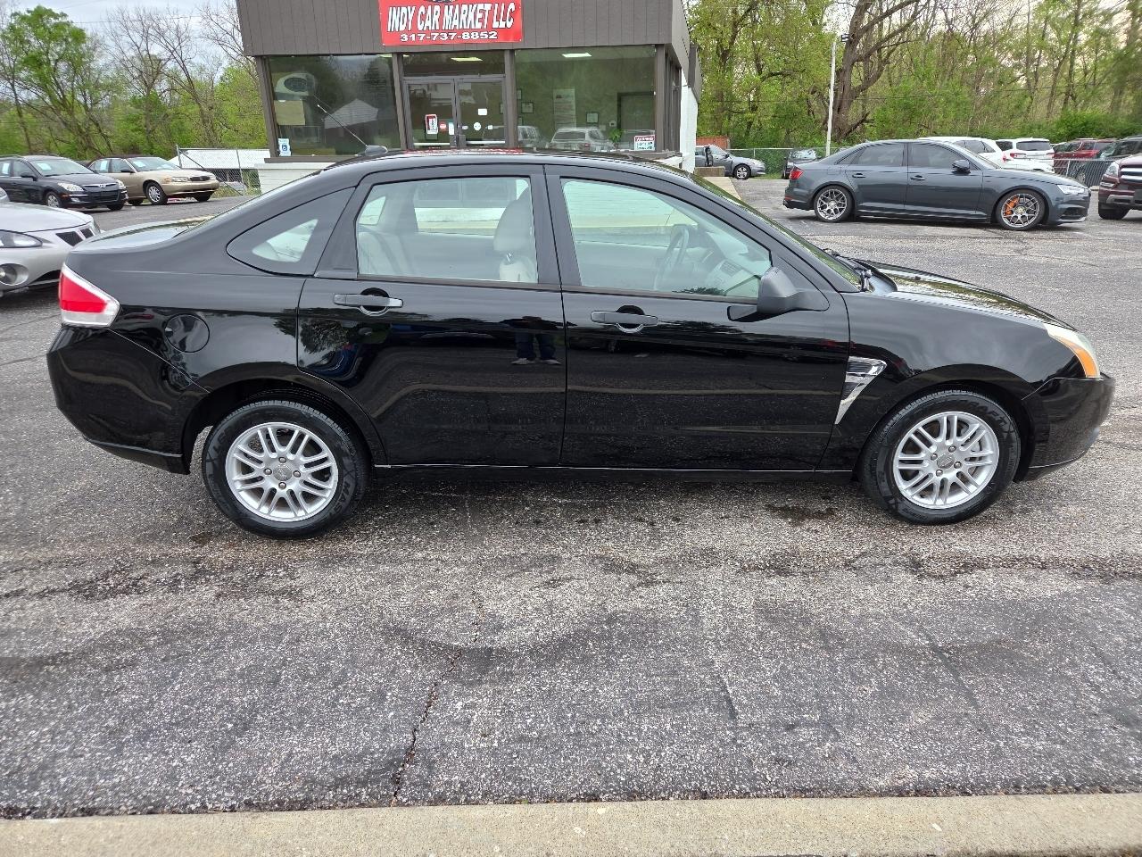 Ford Focus SE Sedan 2008