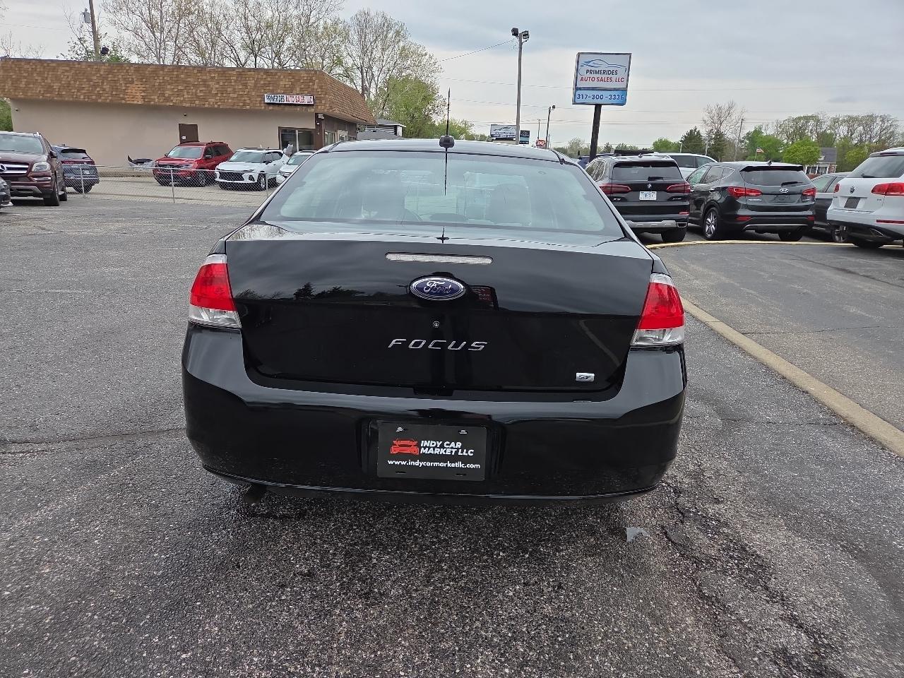 Ford Focus SE Sedan 2008