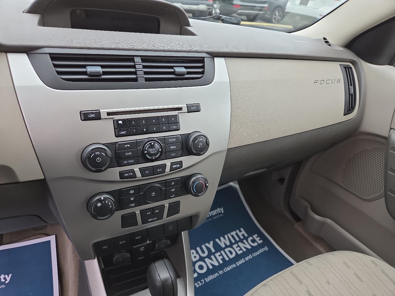 Ford Focus SE Sedan 2008