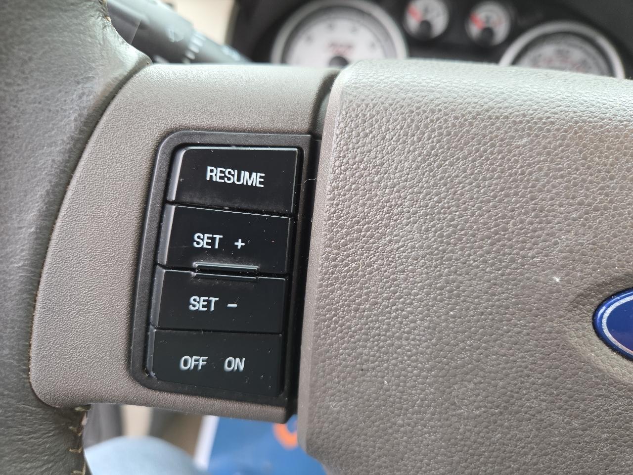 Ford Focus SE Sedan 2008