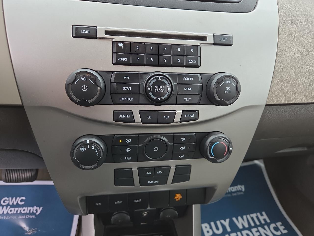 Ford Focus SE Sedan 2008