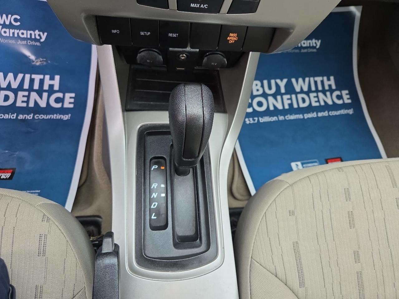 Ford Focus SE Sedan 2008