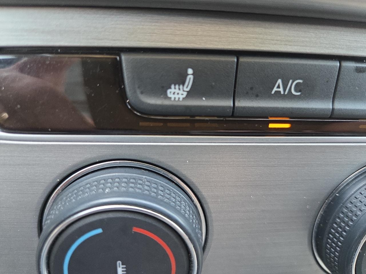 Volkswagen Golf TDI SE 6A 2015