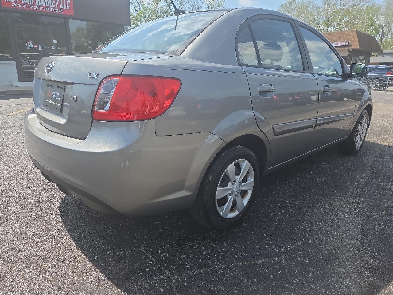 Kia Rio Base 2011
