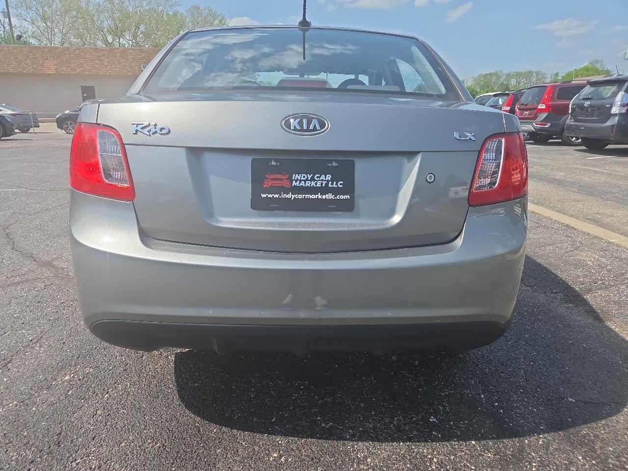 Kia Rio Base 2011