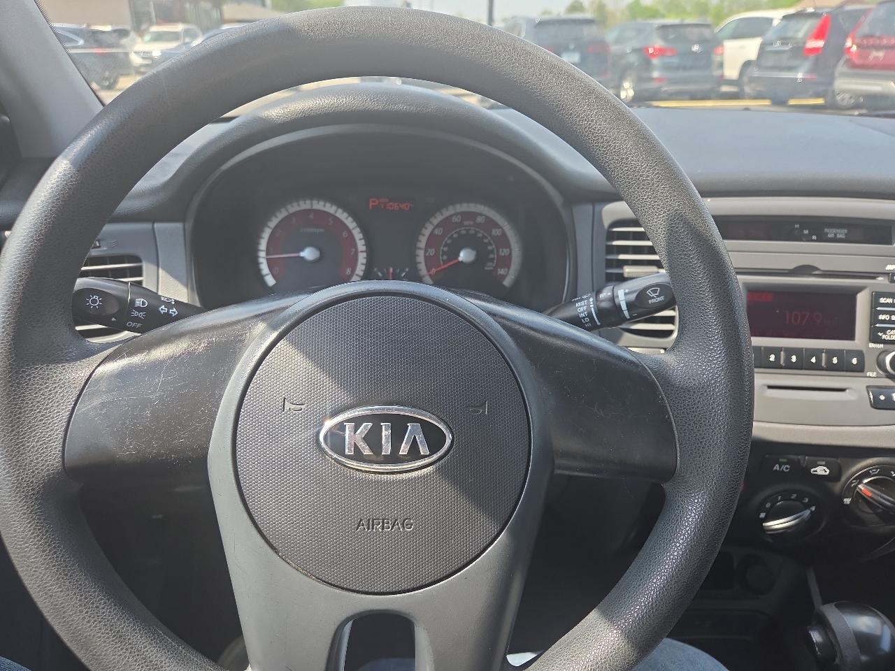 Kia Rio Base 2011