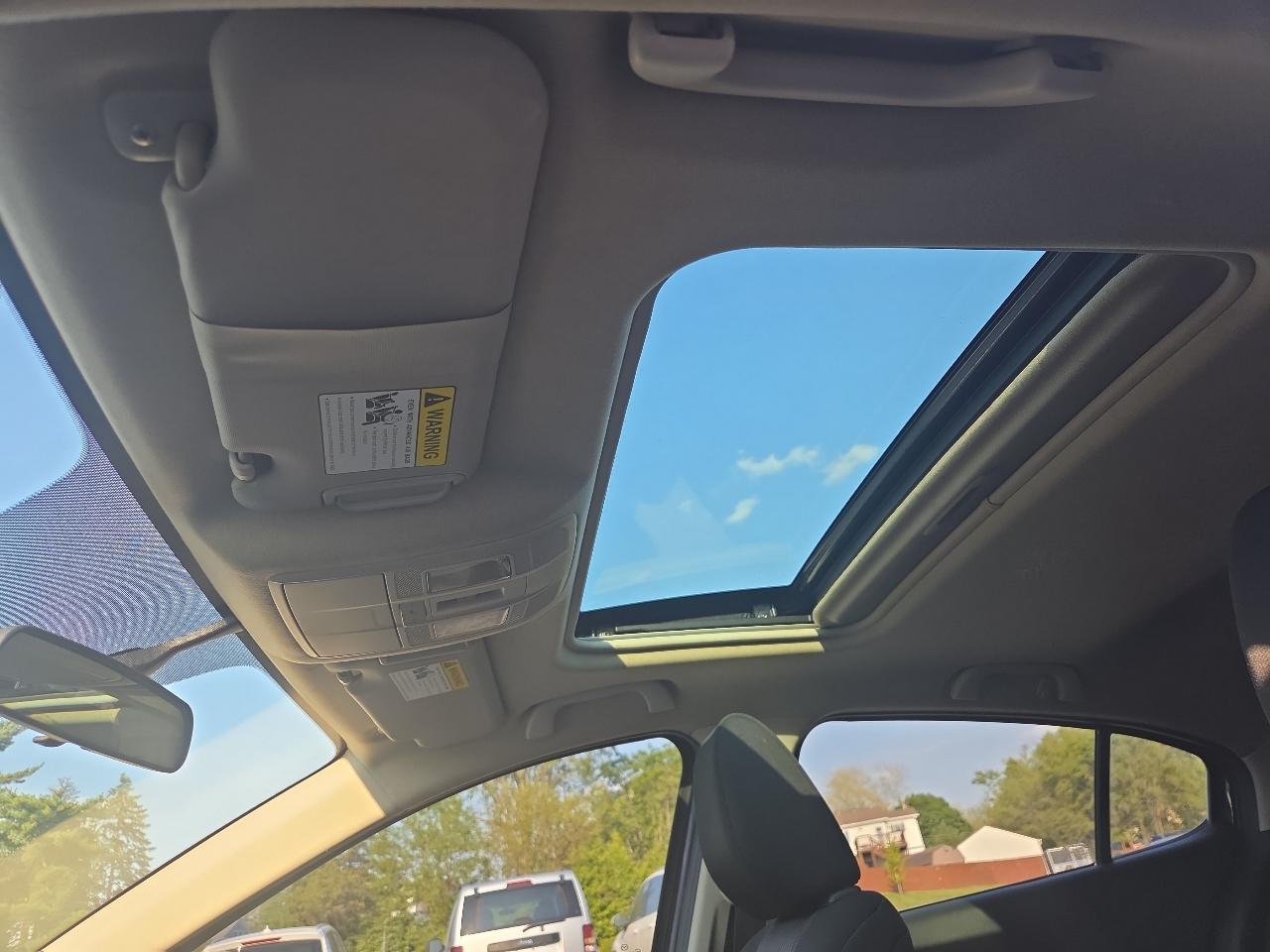 Mazda MAZDA3 i Touring AT 5-Door 2016