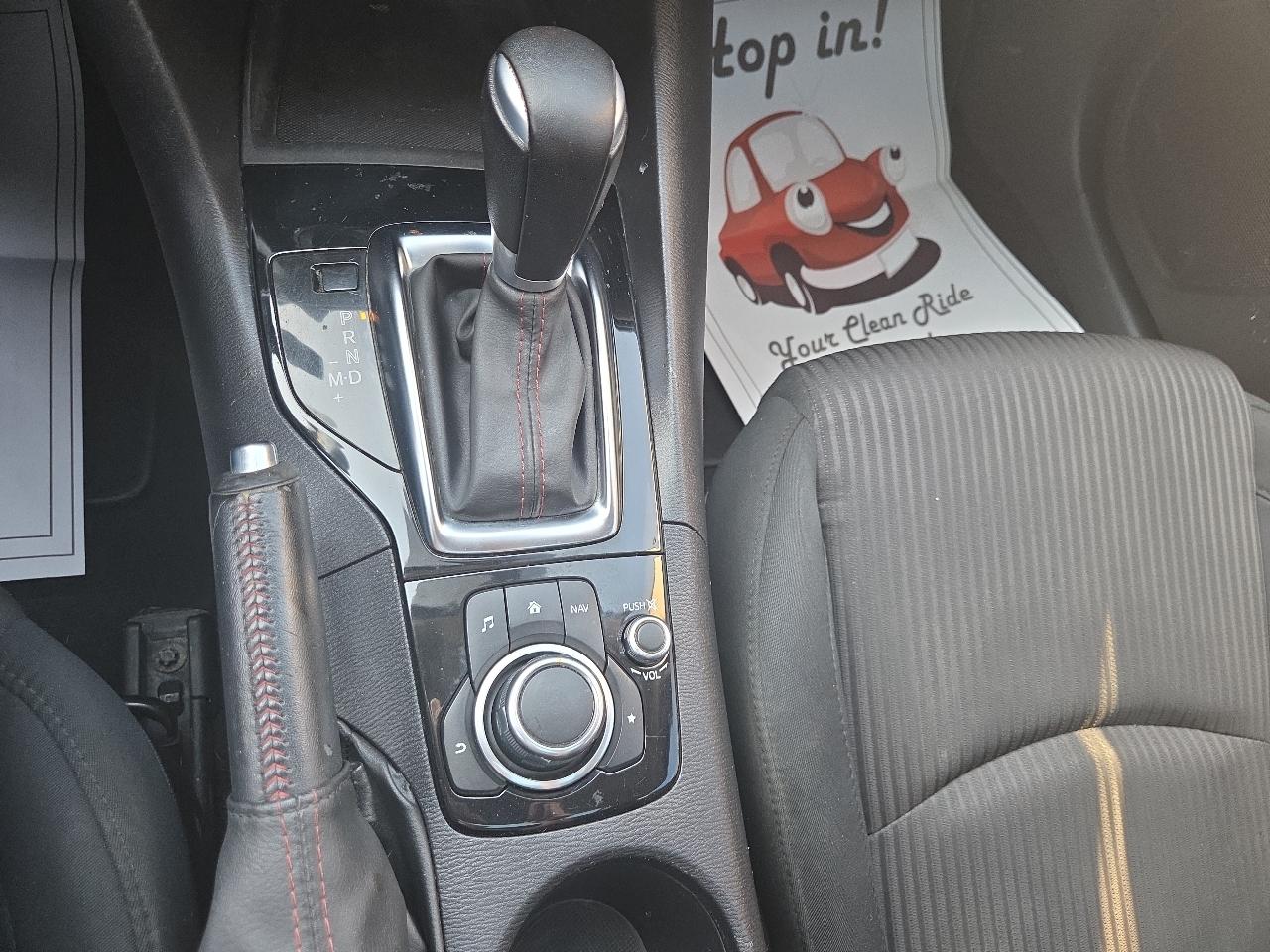 Mazda MAZDA3 i Touring AT 5-Door 2016