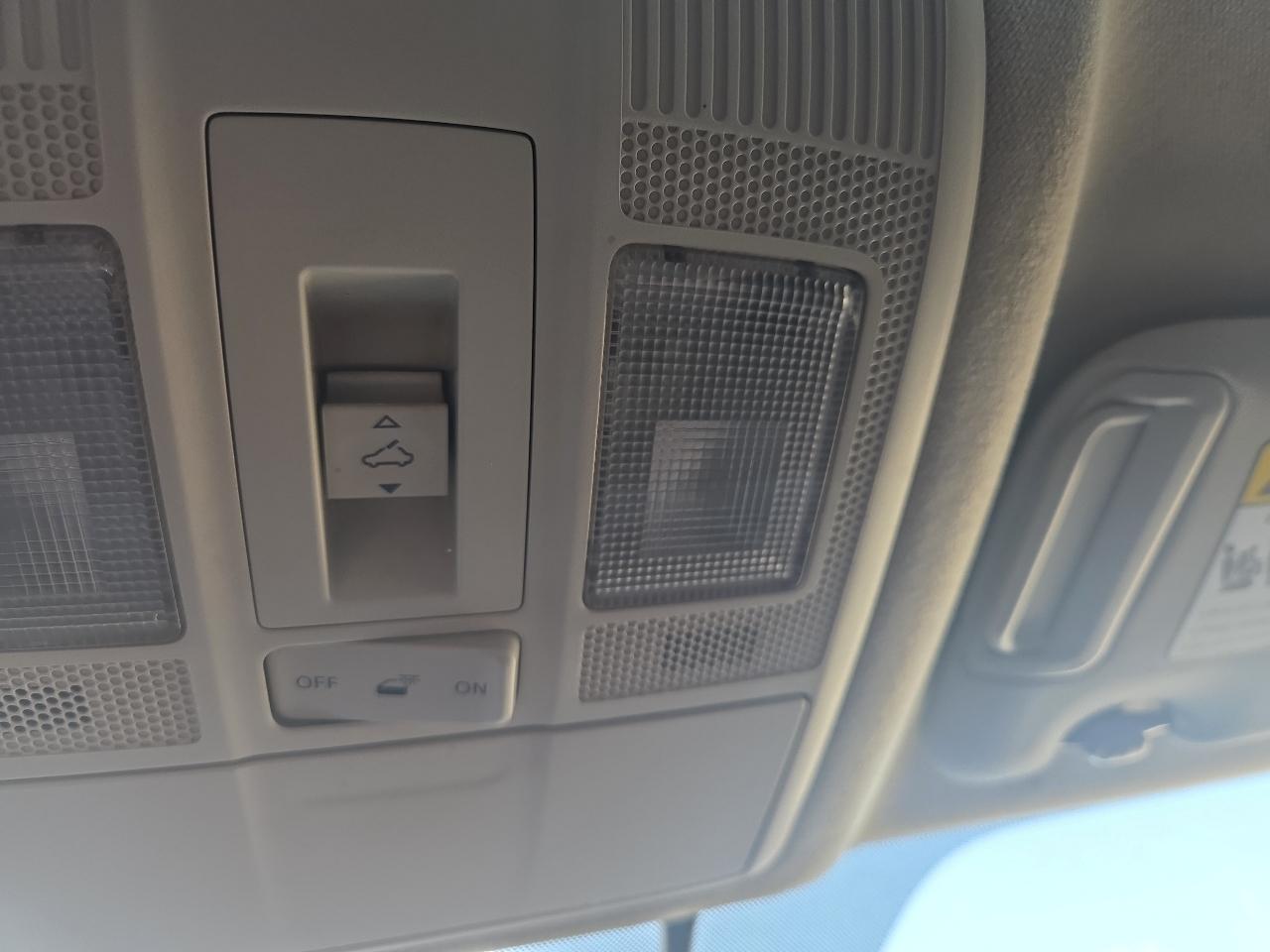 Mazda MAZDA3 i Touring AT 5-Door 2016