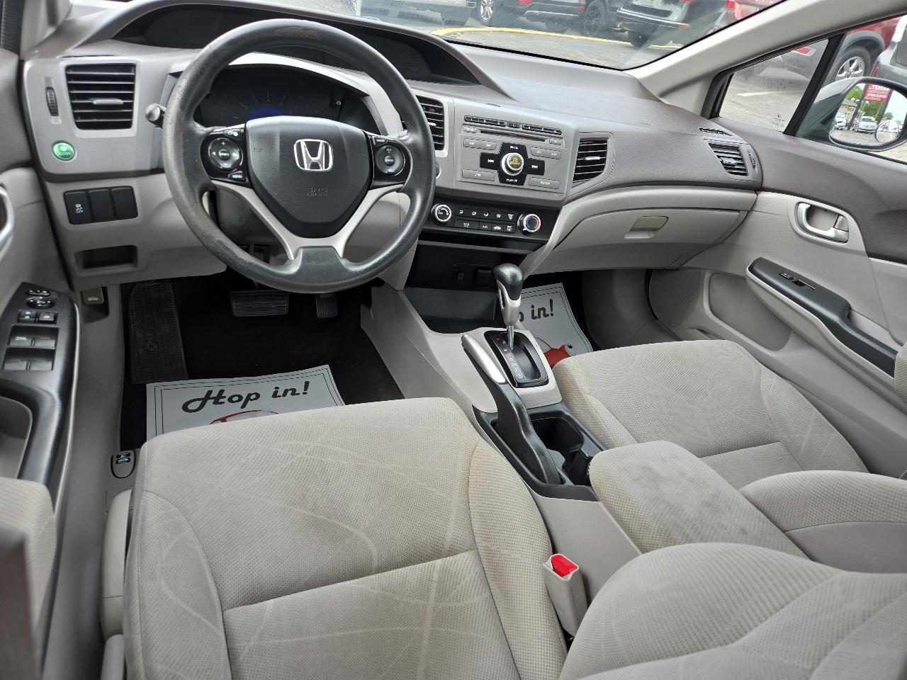 Honda Civic LX Sedan 5-Speed AT 2012