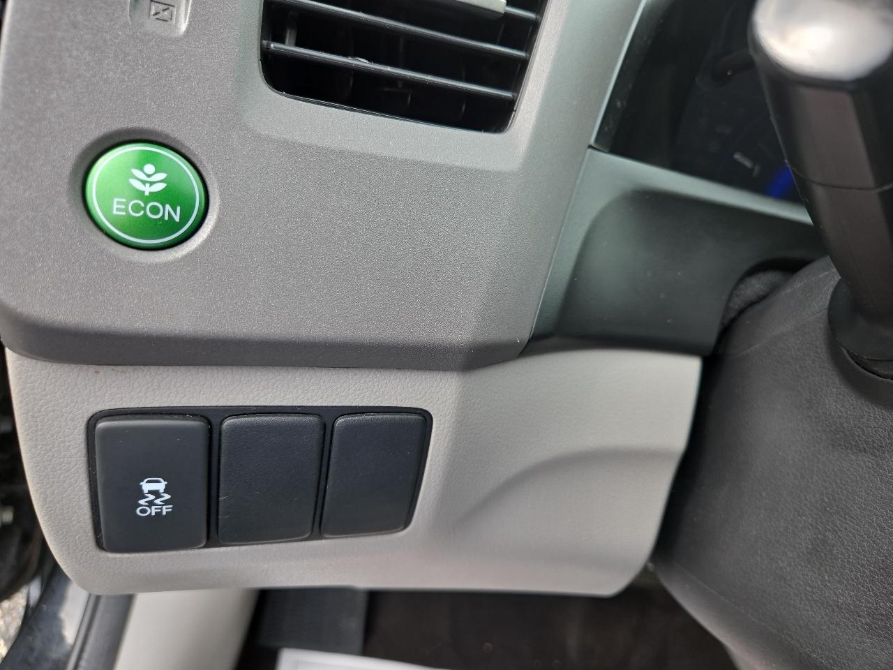 Honda Civic LX Sedan 5-Speed AT 2012