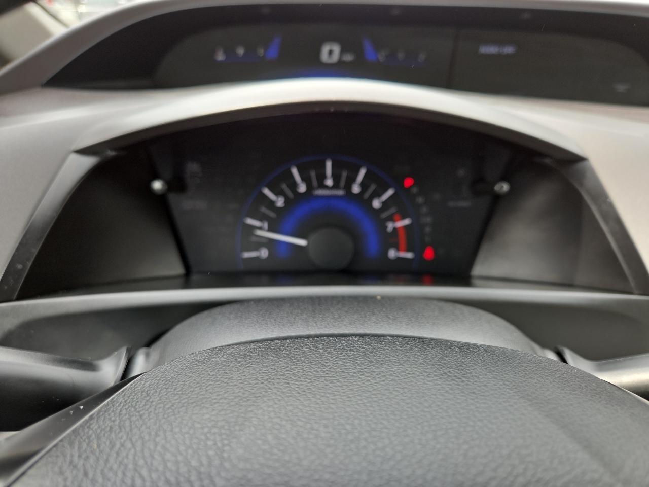 Honda Civic LX Sedan 5-Speed AT 2012