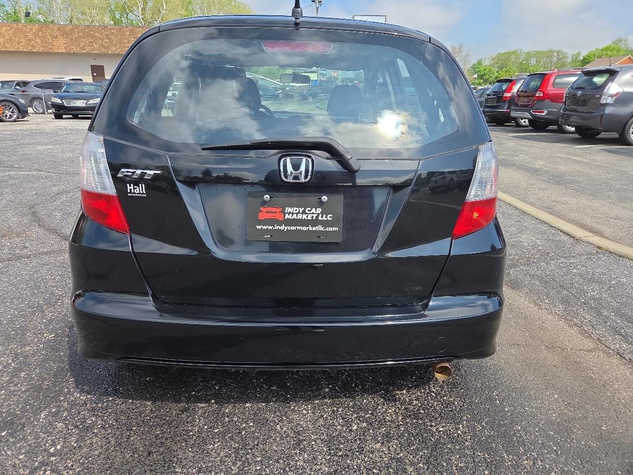 Honda Fit 5-Speed AT 2011