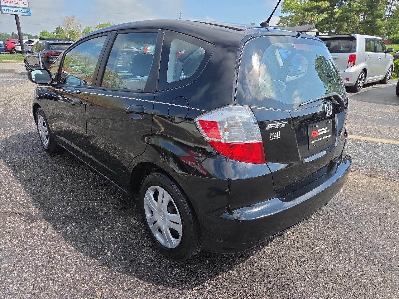 Honda Fit 5-Speed AT 2011