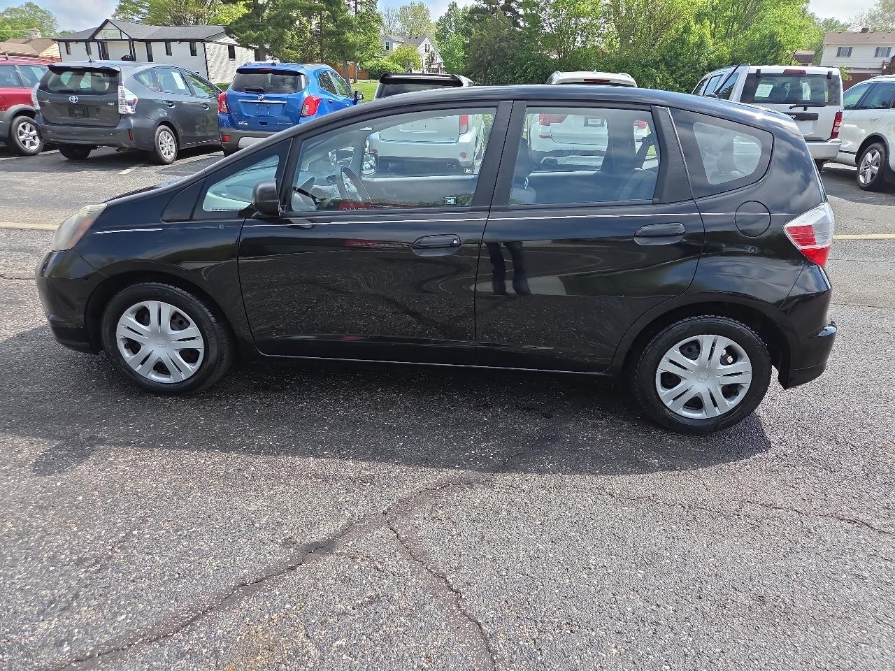 Honda Fit 5-Speed AT 2011