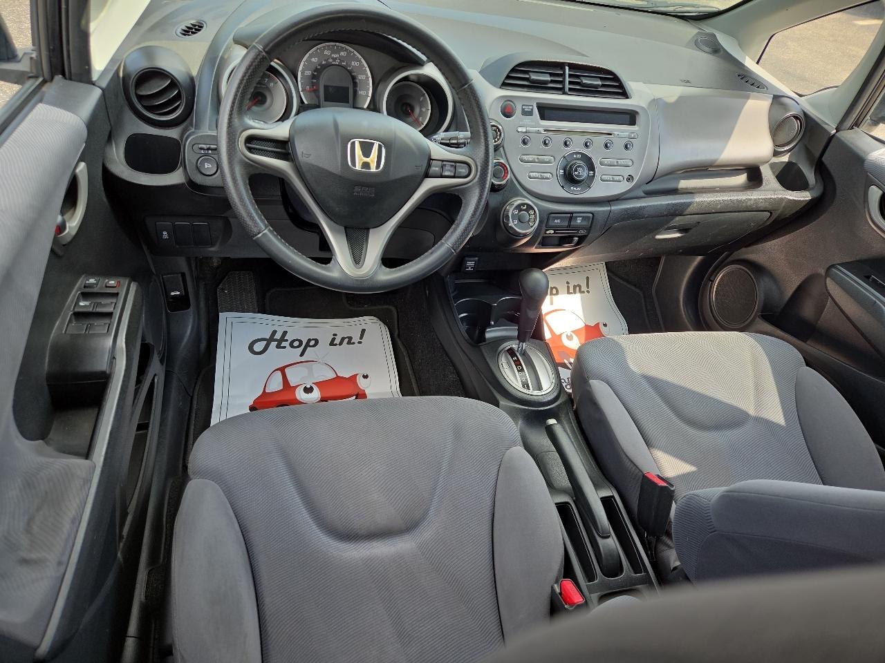 Honda Fit 5-Speed AT 2011