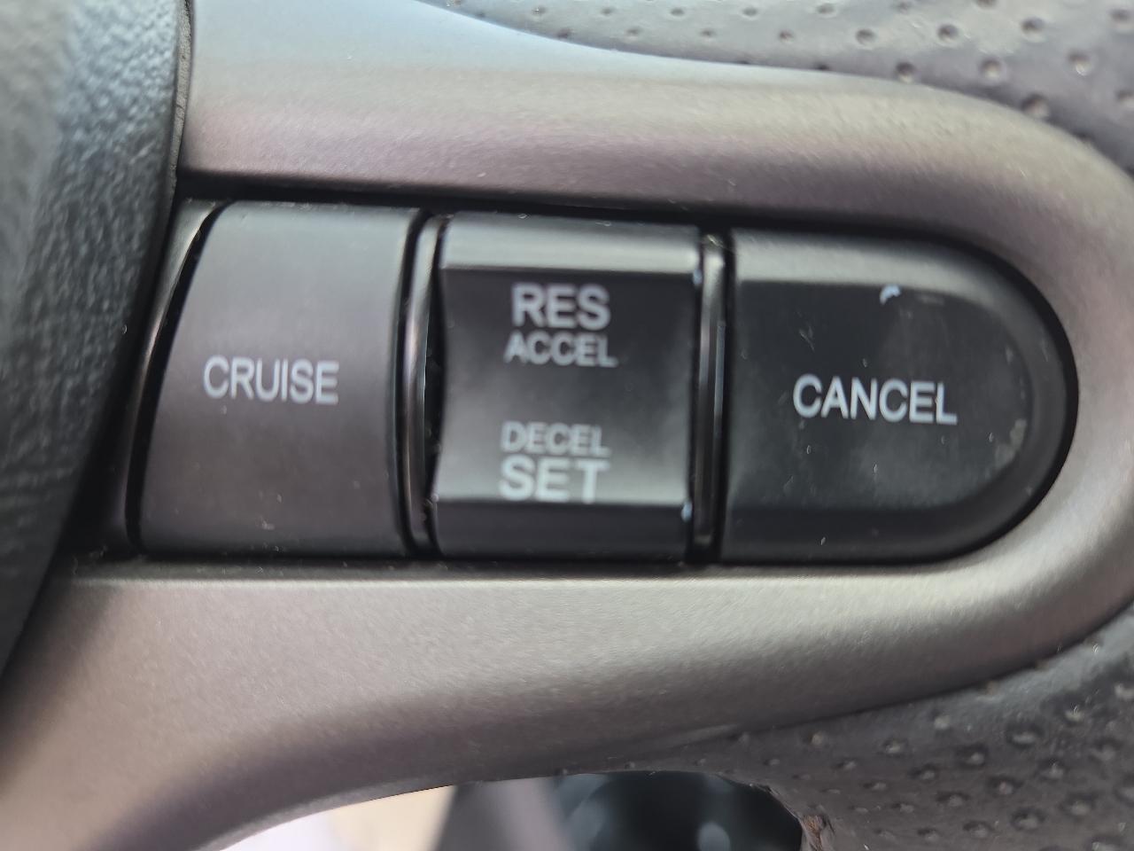 Honda Fit 5-Speed AT 2011