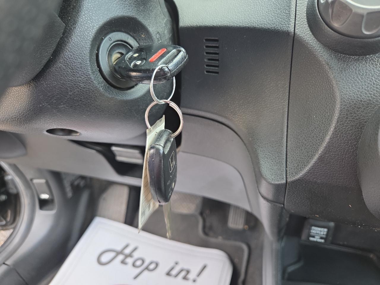 Honda Fit 5-Speed AT 2011