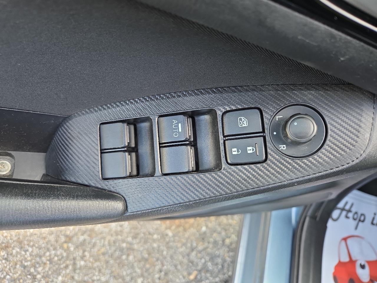 Mazda MAZDA3 i Sport AT 4-Door 2014