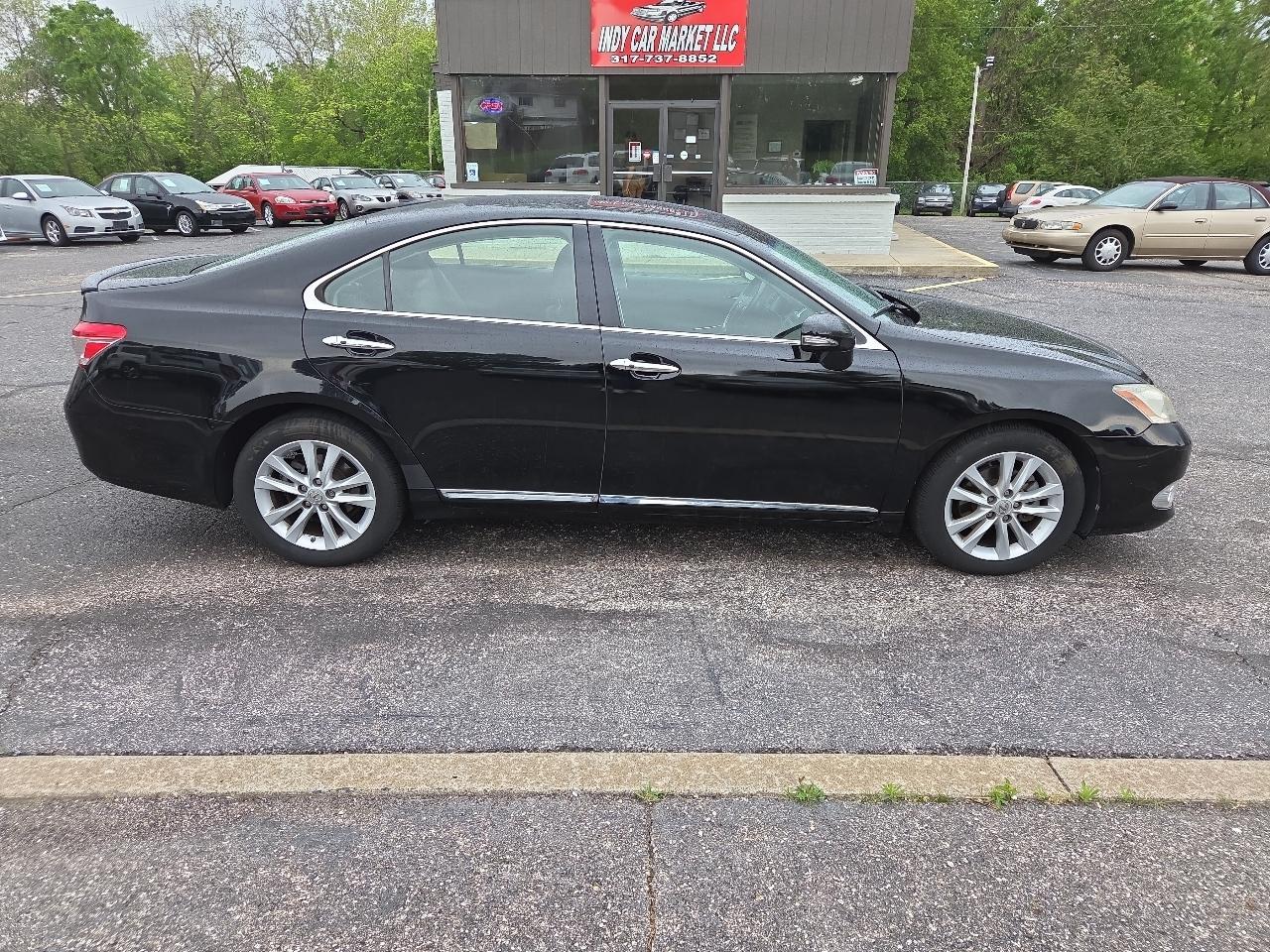 Lexus ES 350 Sedan 2012