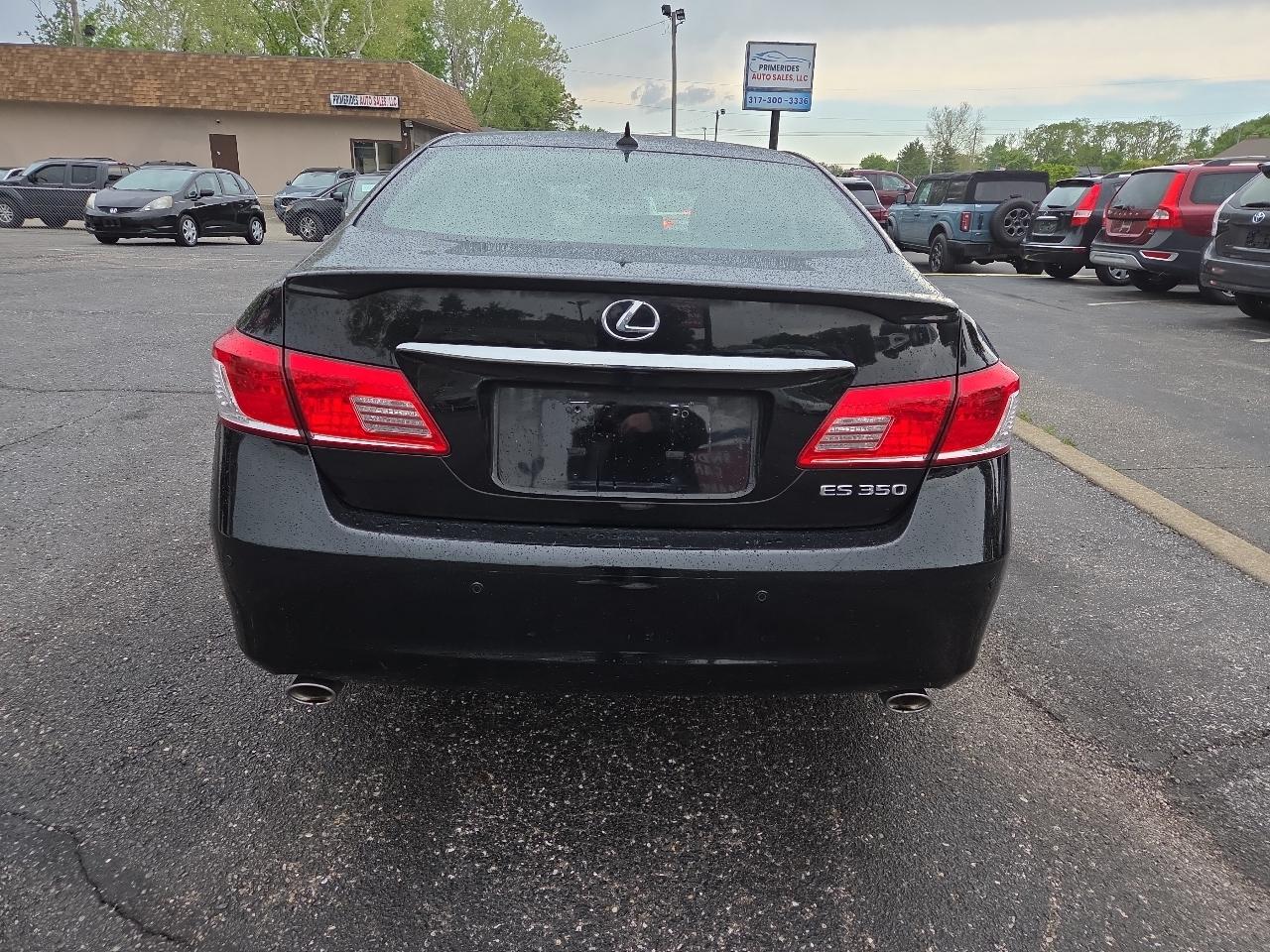 Lexus ES 350 Sedan 2012