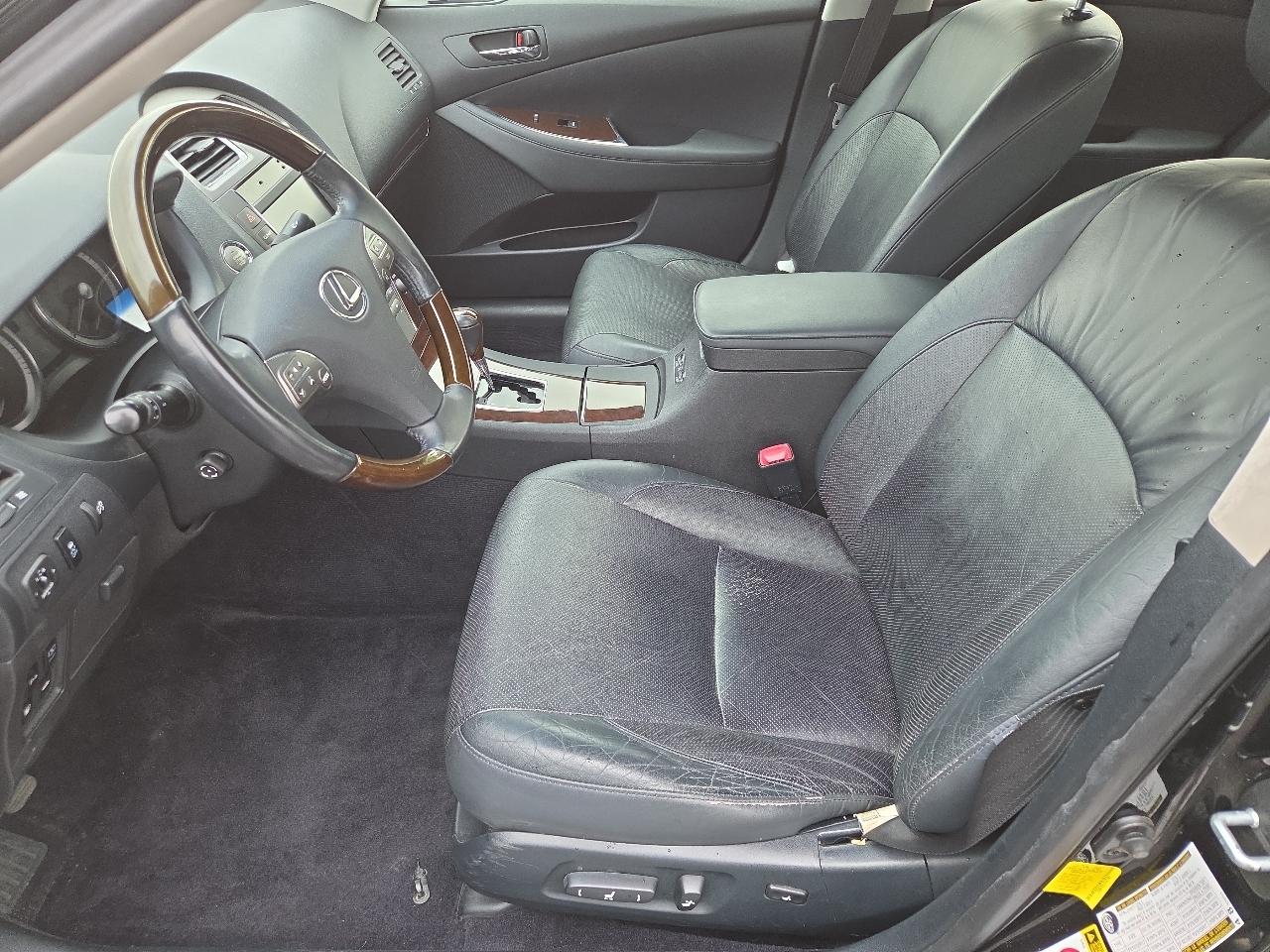 Lexus ES 350 Sedan 2012