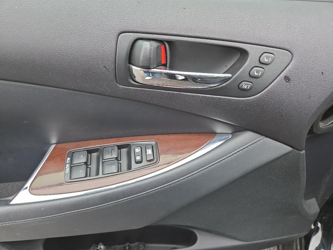 Lexus ES 350 Sedan 2012