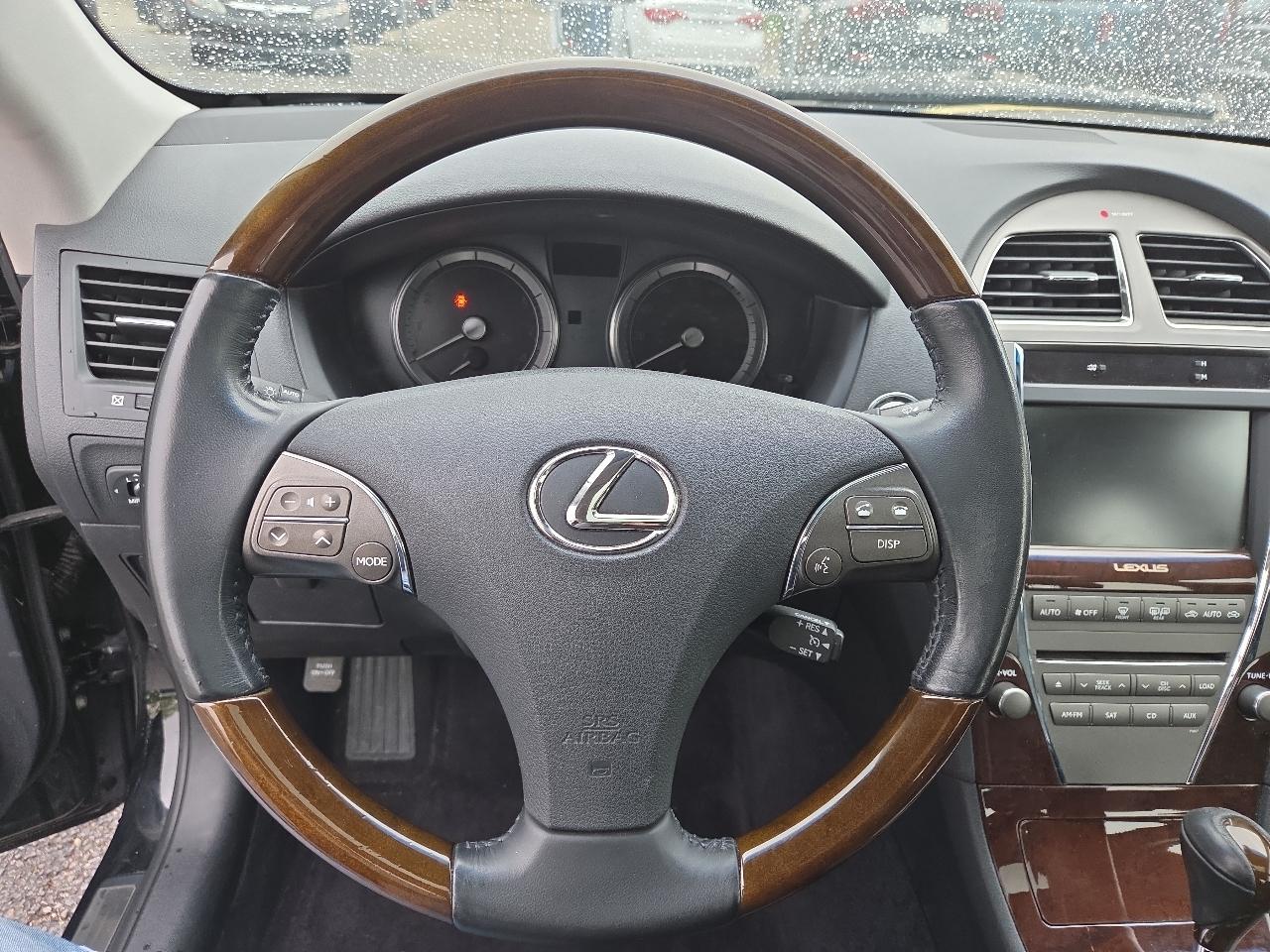Lexus ES 350 Sedan 2012