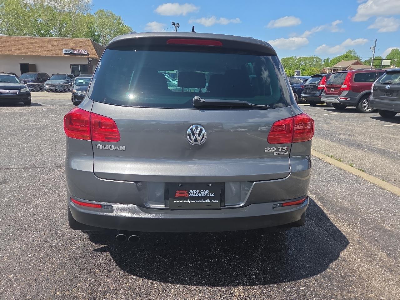 Volkswagen Tiguan S 4Motion 2015
