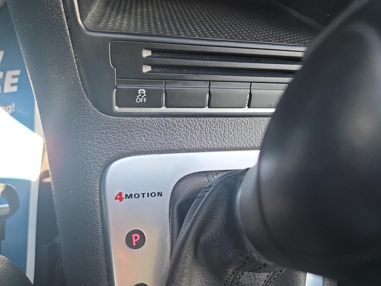 Volkswagen Tiguan S 4Motion 2015