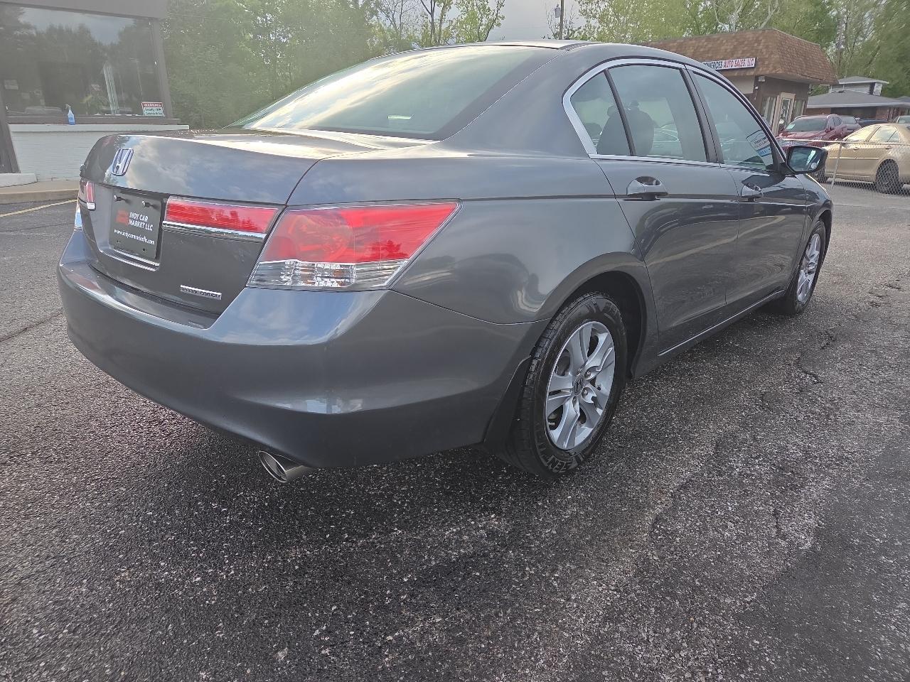 Honda Accord SE Sedan AT 2011