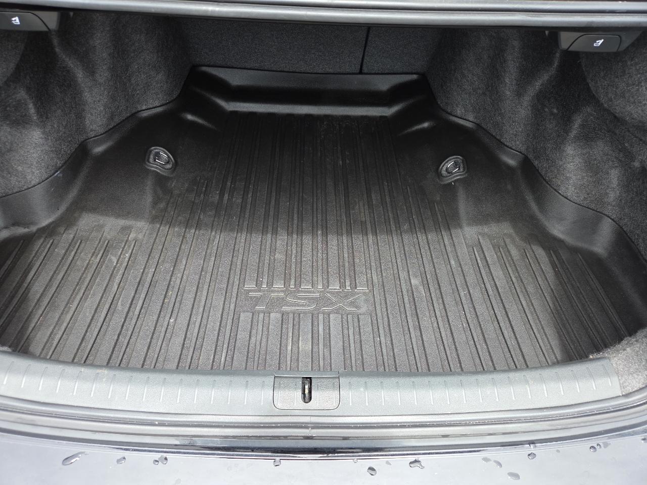 Acura TSX 5-Speed AT with Tech Package 2012