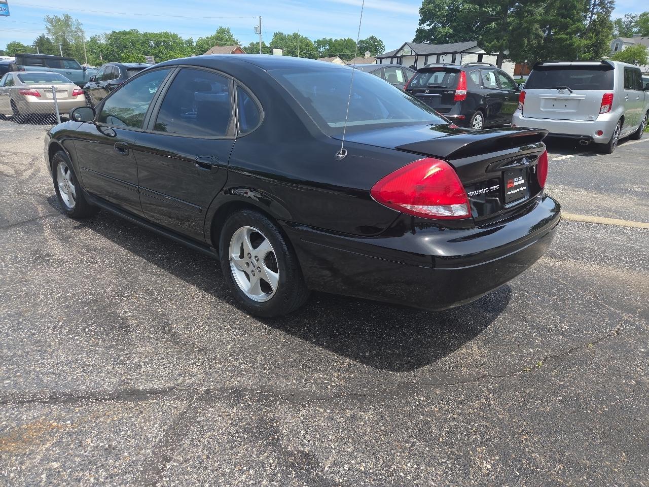Ford Taurus SES Duratec 2004