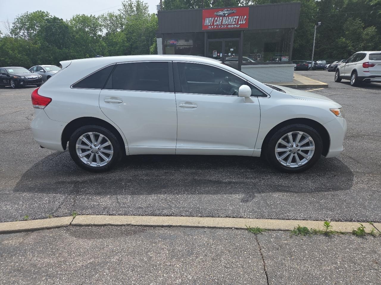 Toyota Venza LE 4D SUV FWD 4cyl 2009
