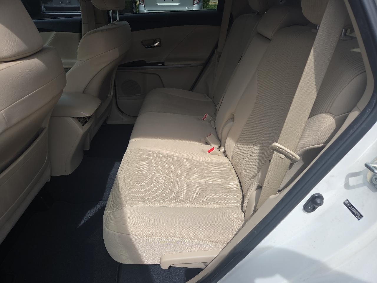 Toyota Venza LE 4D SUV FWD 4cyl 2009